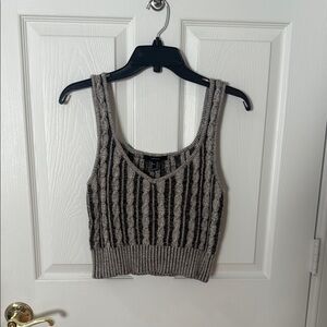 NWOT Forever 21 Black and Gray Ribbed Crop Tank Top size medium